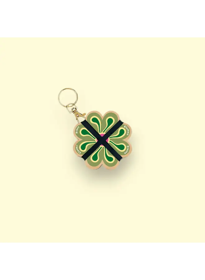 Keyring Flower Press  Green or Yellow 31
