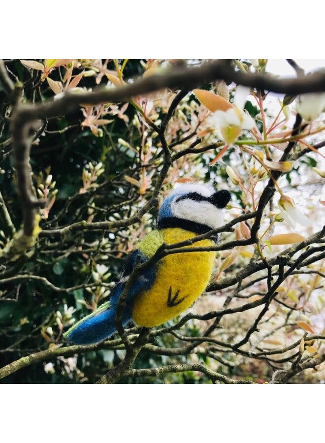 Blaumeise zum Aufhängen aus Filz
