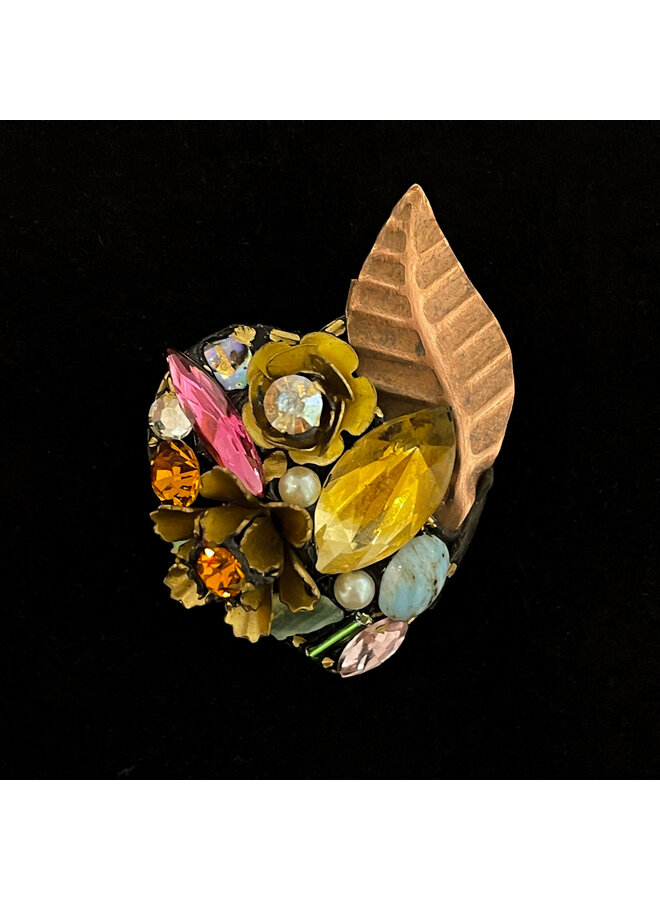 Broche cœur et fleur dorée 664