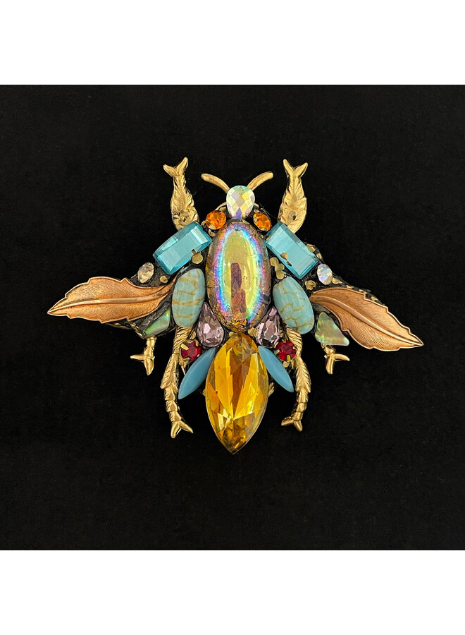 Broche abeille ailes en cuivre grand format 659