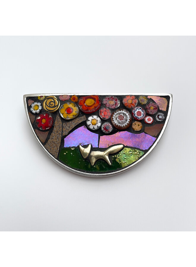 Broche de mosaico semicircular de zorro 57