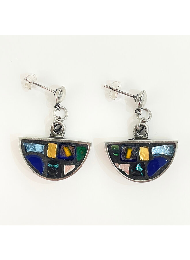 Boucles d'oreilles puces mosaïques byzantines bleues en demi-cercle 63