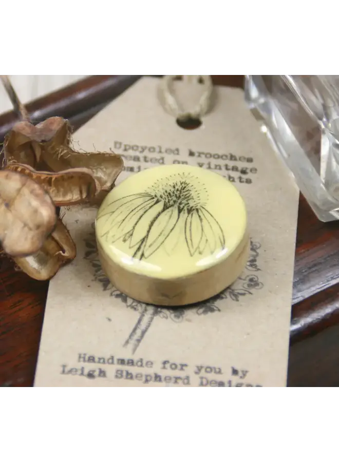 Echinacea Draughts Piece Brooch on card  75