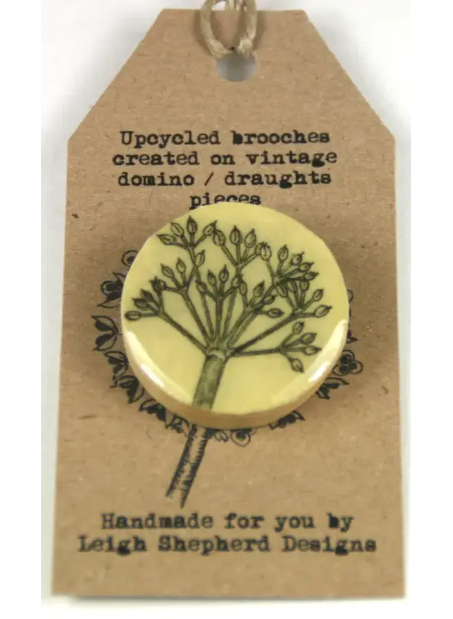 Parsley Draughts Piece Brooch on card  73