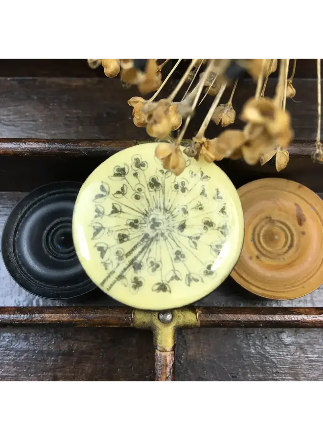 Allium Draughts Piece Brooch on card  72