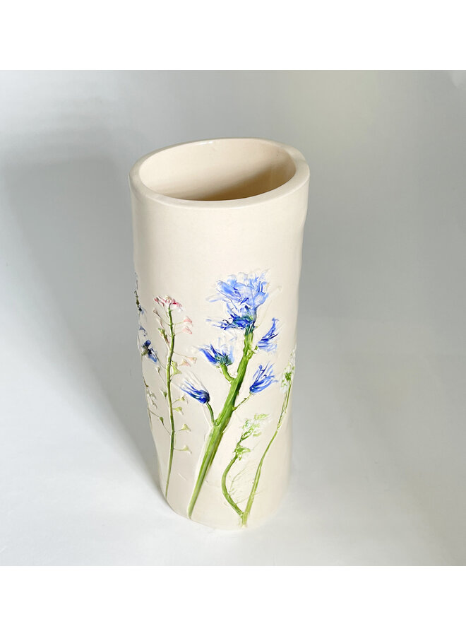 Hohe, schlanke Keramikvase mit Blumenmuster, 22