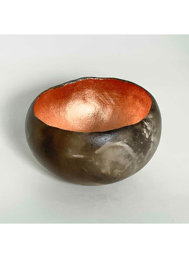 Mini Seed  Smooth Pot with Copper Leaf 01