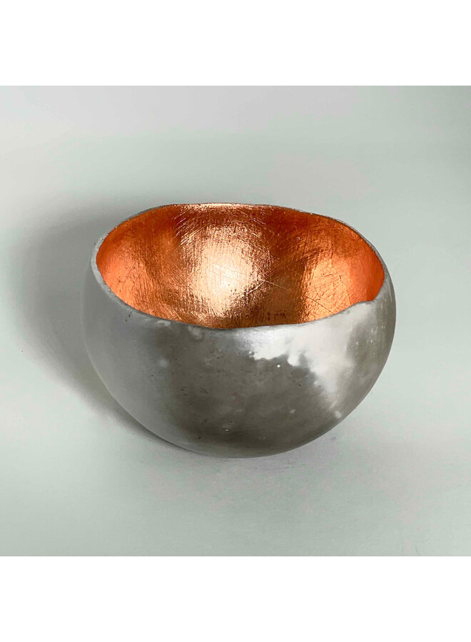 Mini pot lisse à graines avec feuille de cuivre 02