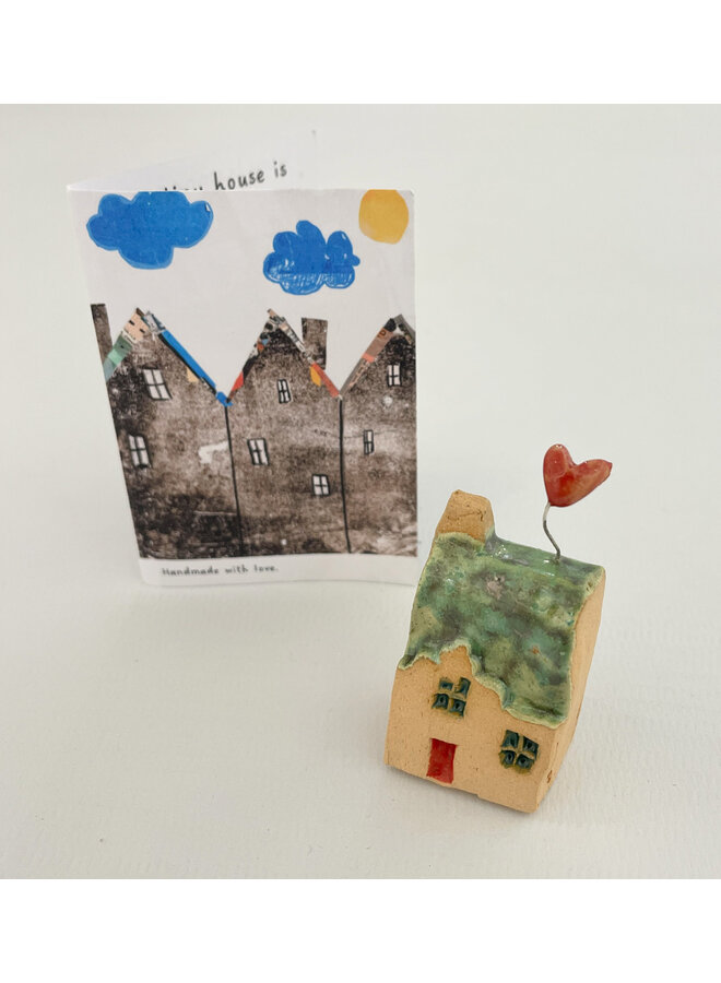 Todmorden Tiny Ceramic House with Heart  06