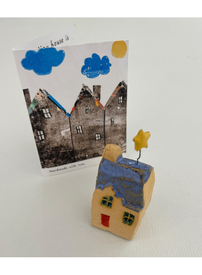 Todmorden Tiny Ceramic House with Star 09