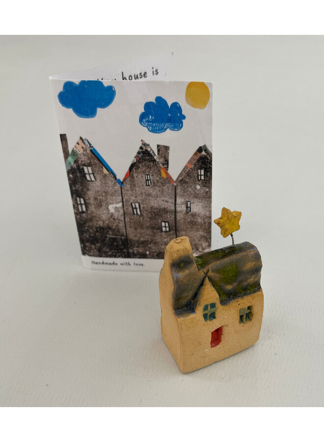Todmorden Tiny Ceramic House with Star  11