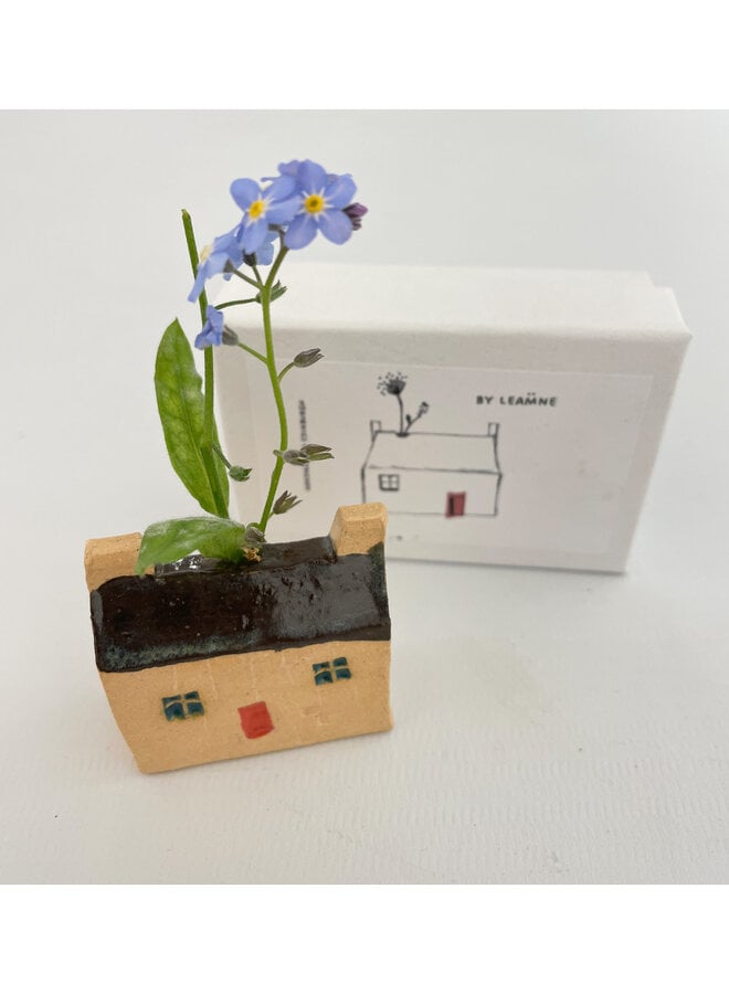 Vase  Tiny Ceramic House   15