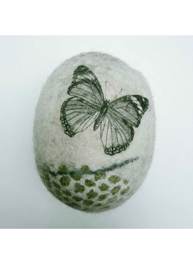 Butterfly Large Felt Pebble 003