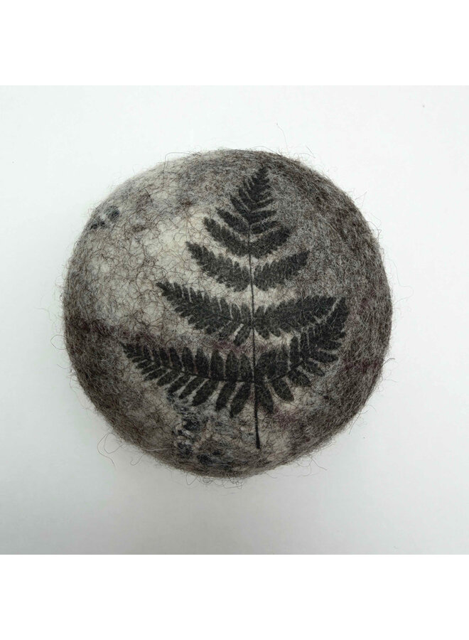Fern Medium Felt Pebble 004