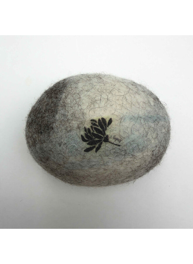 Bicycle Medium Felt Pebble 008