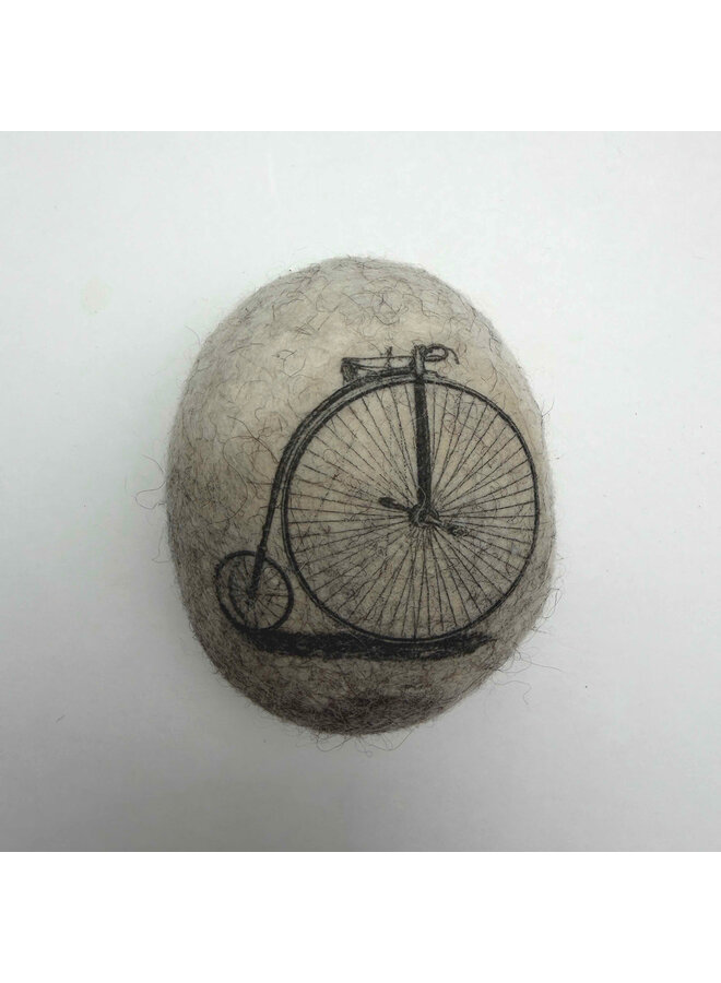 Bicycle Medium Felt Pebble 009