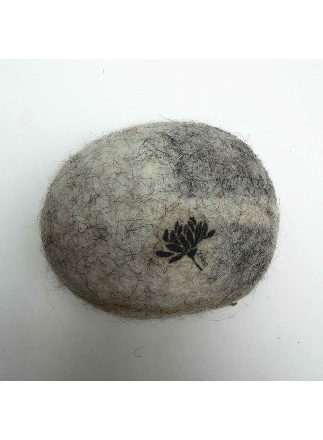 Stag Small Felt Pebble 012