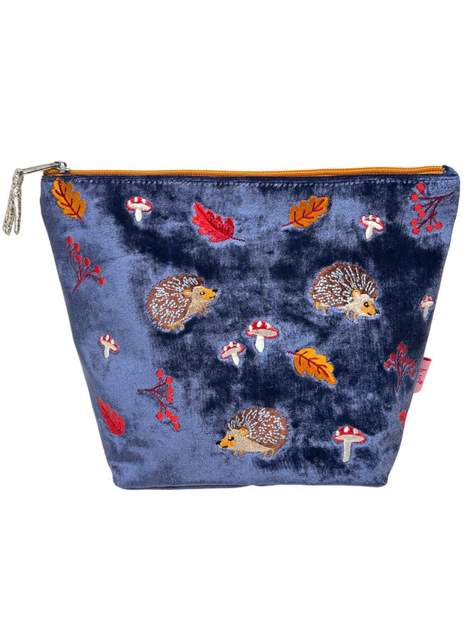 Pochette cosmétique bleu marine brodée hérisson, grand modèle 177