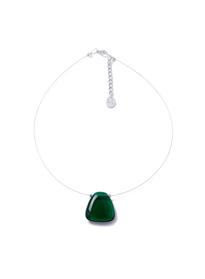 Halsband med smaragdglashänge