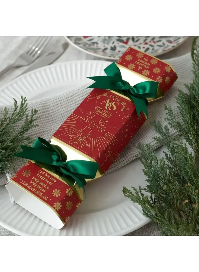Red Berries Body Care Christmas Craker
