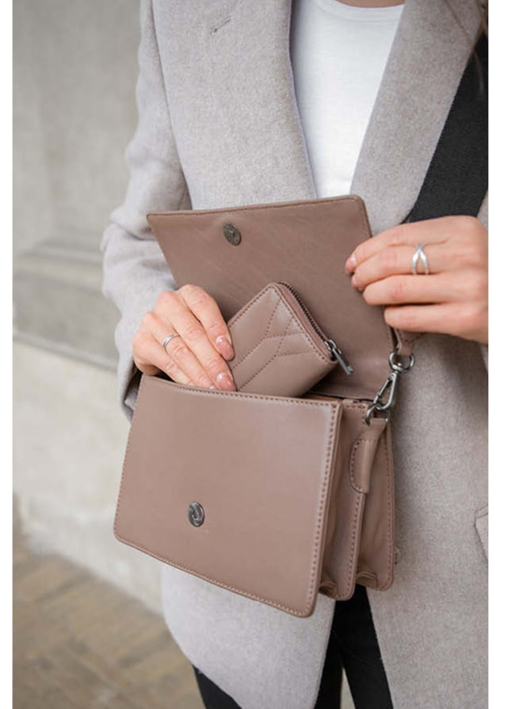 Markberg Tamaya Cross bag