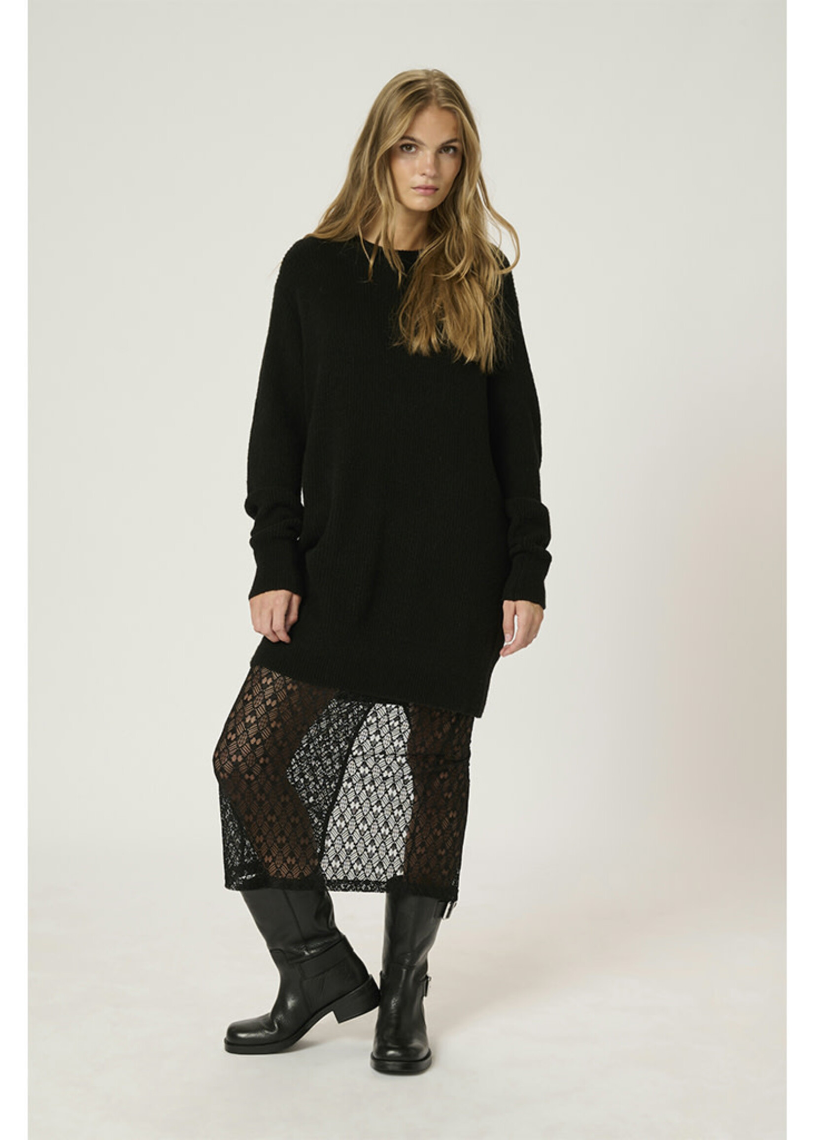 My Essential Wardrobe Viola Lace Skirt