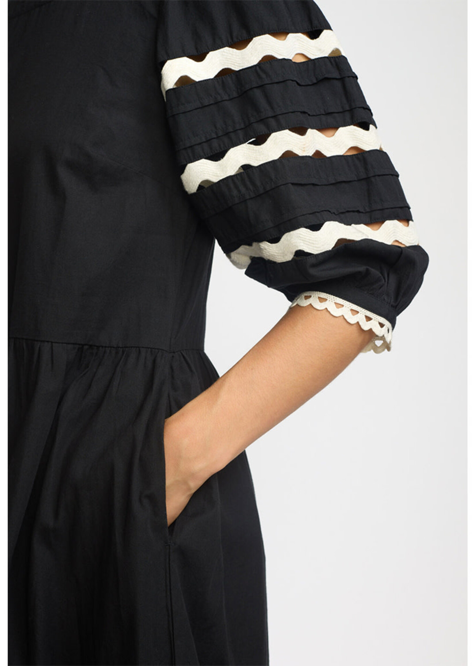 Esmé Studios Maddy Dress