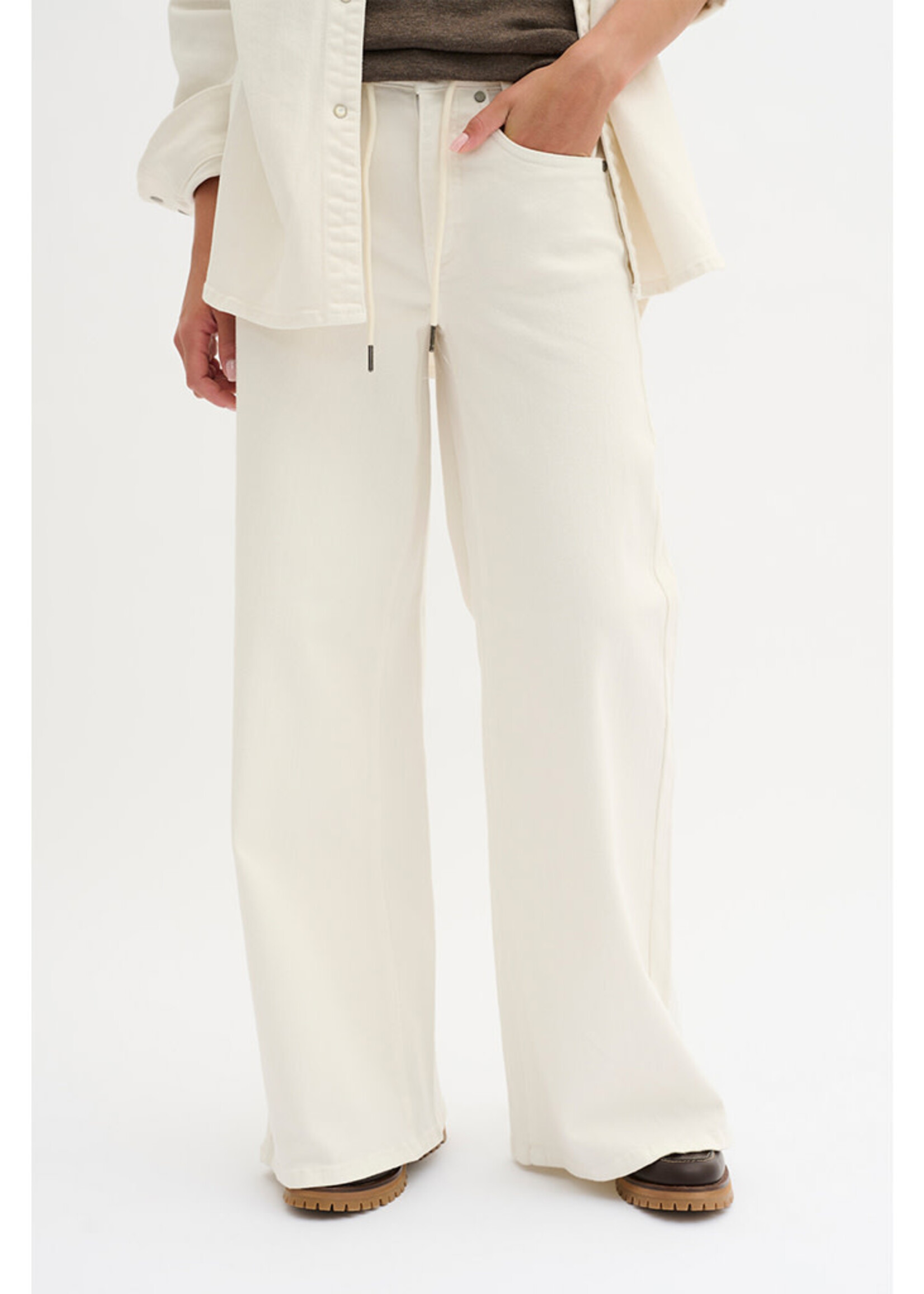 My Essential Wardrobe Dango 157 X-Wide