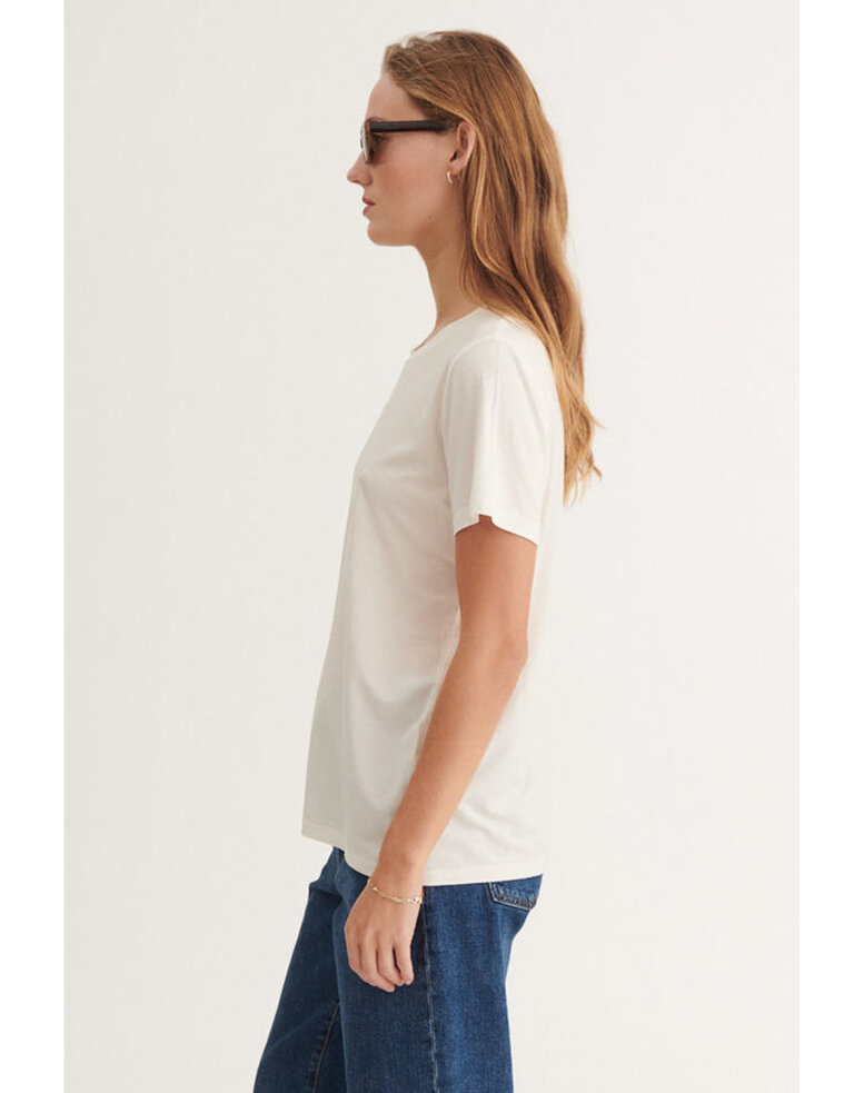 Basic Apparel Jolanda Tee