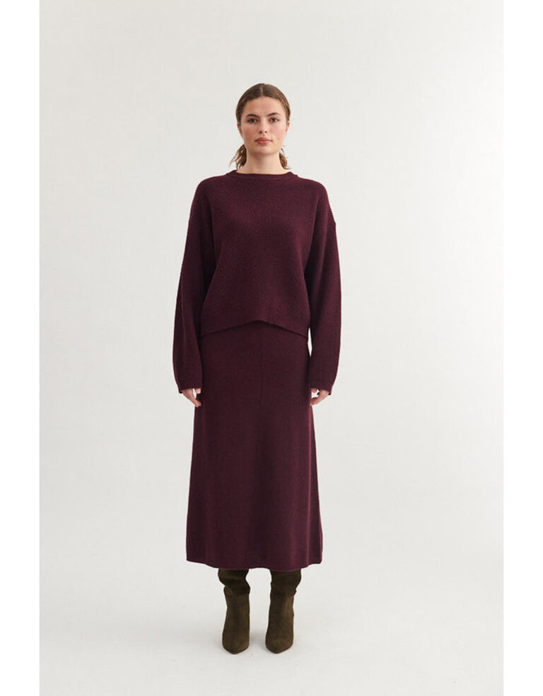 Basic Apparel Line O-Neck