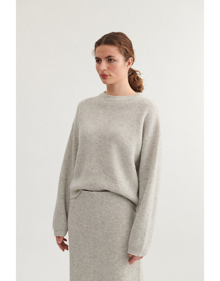 Basic Apparel Line O-Neck