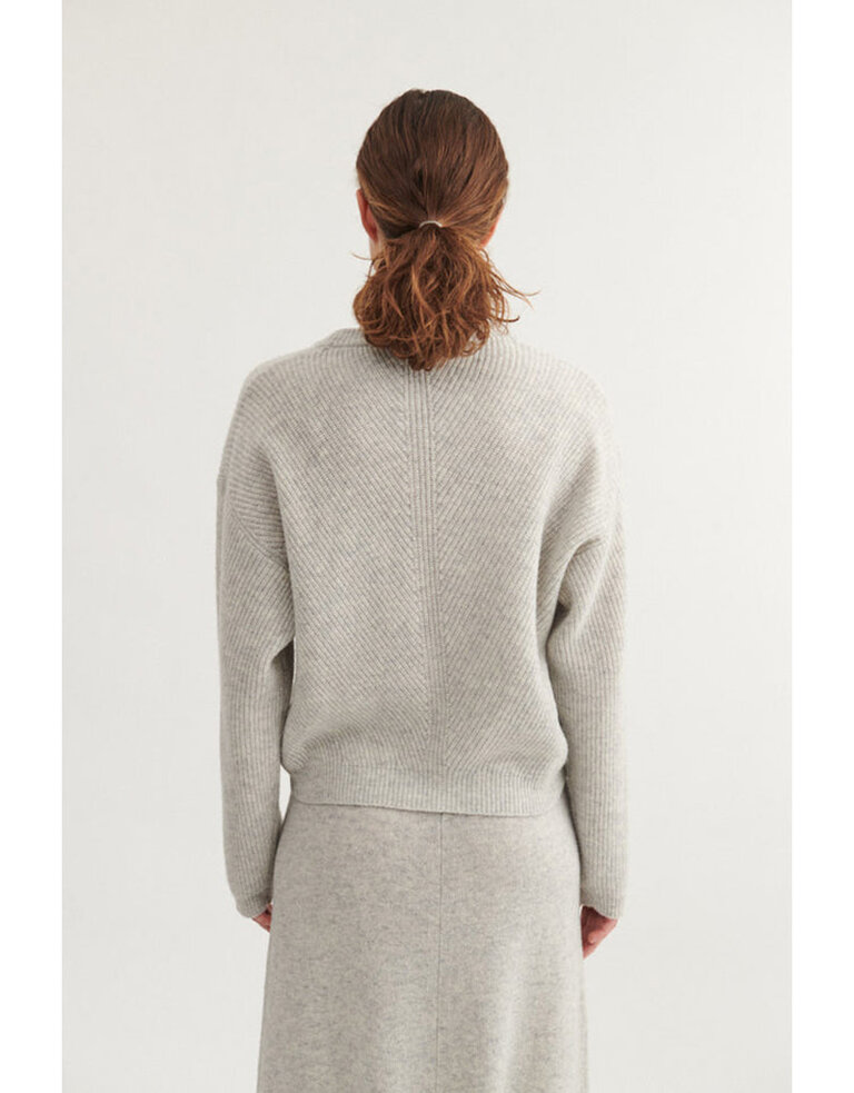 Basic Apparel Line O-Neck