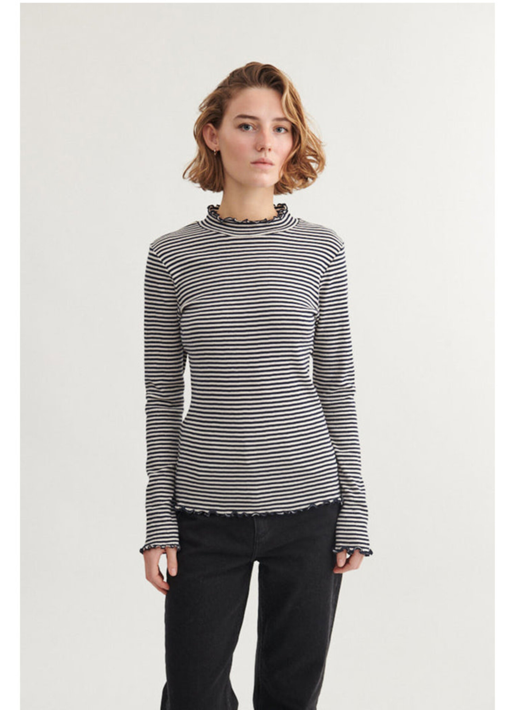 Basic Apparel Silma High Neck