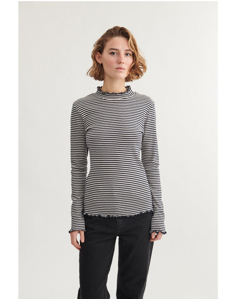 Basic Apparel Silma High Neck