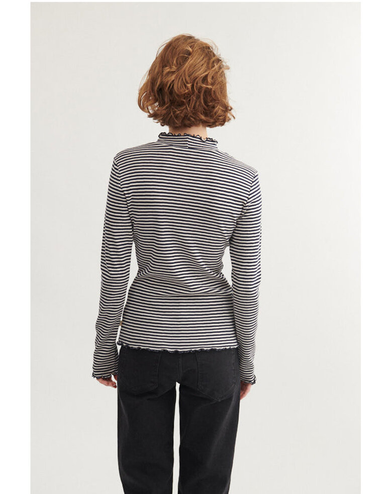 Basic Apparel Silma High Neck