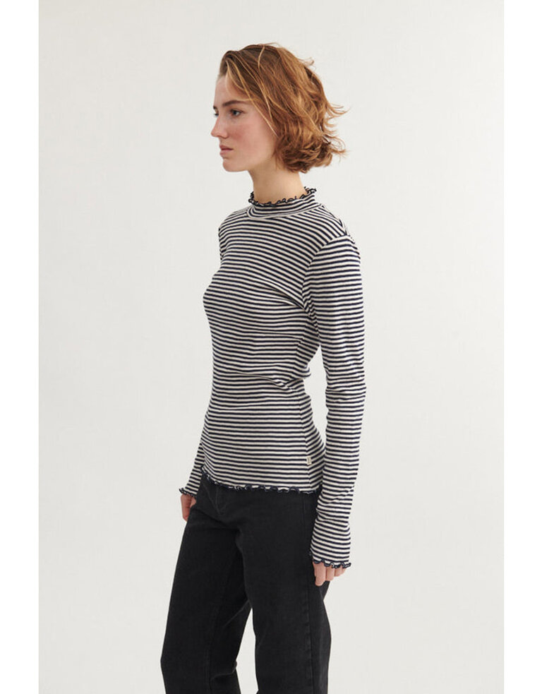 Basic Apparel Silma High Neck