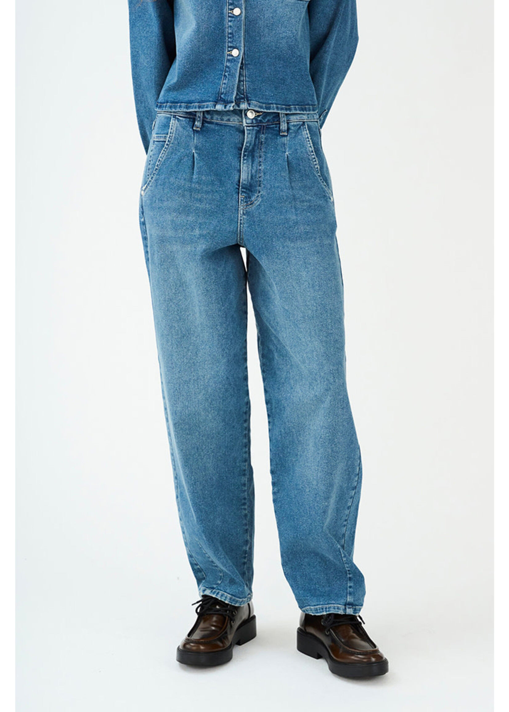 Ivy Heaven Cropped Jeans Wash Tribeca