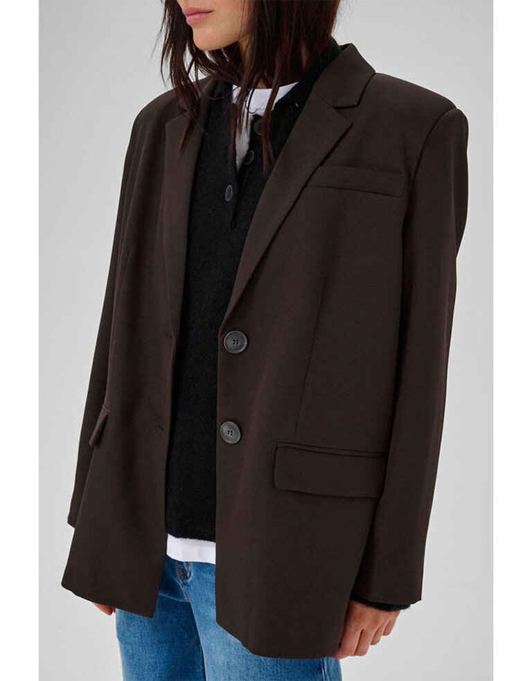 My Essential Wardrobe Disa Emmy Blazer