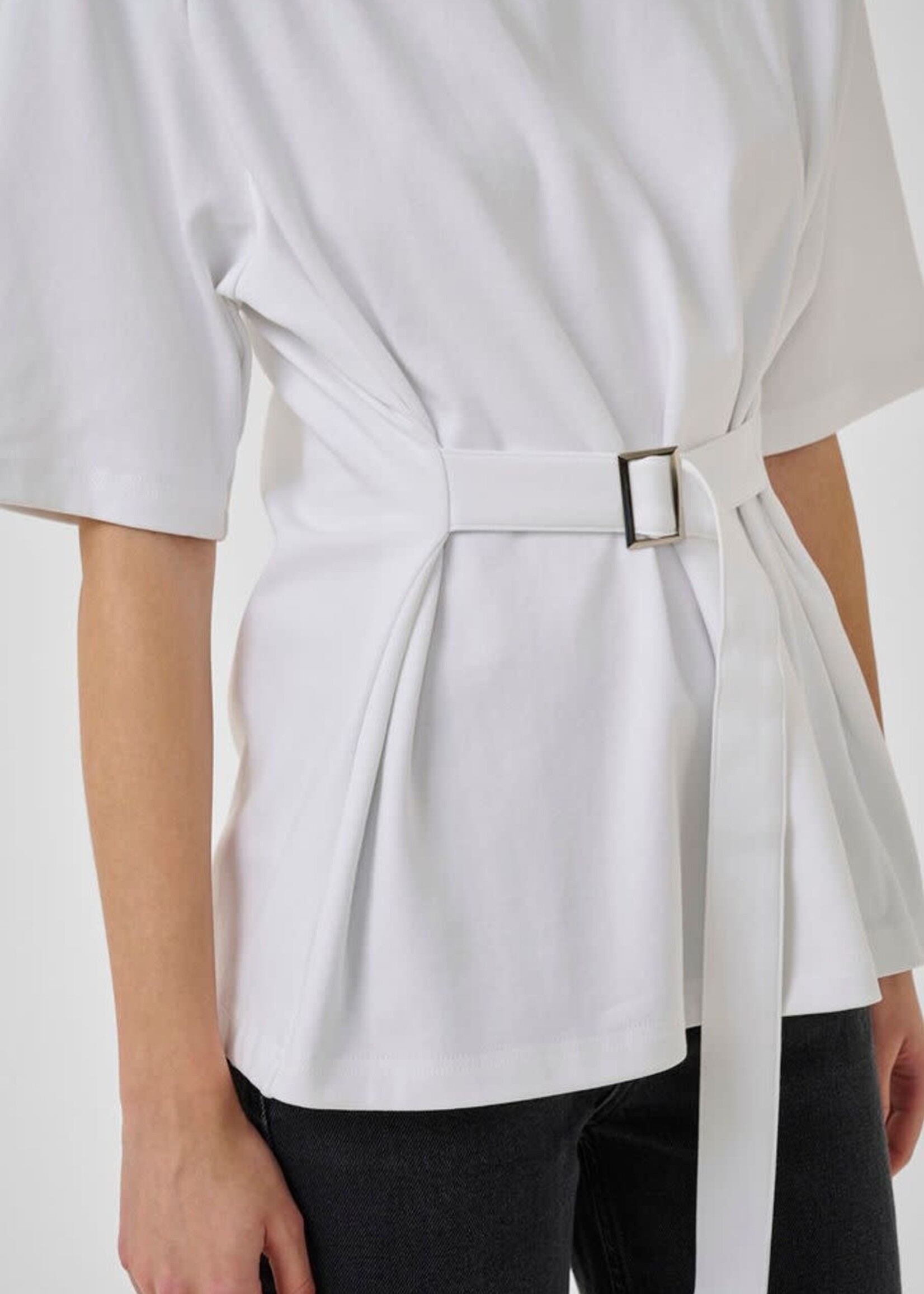 My Essential Wardrobe Apir Belt Tee