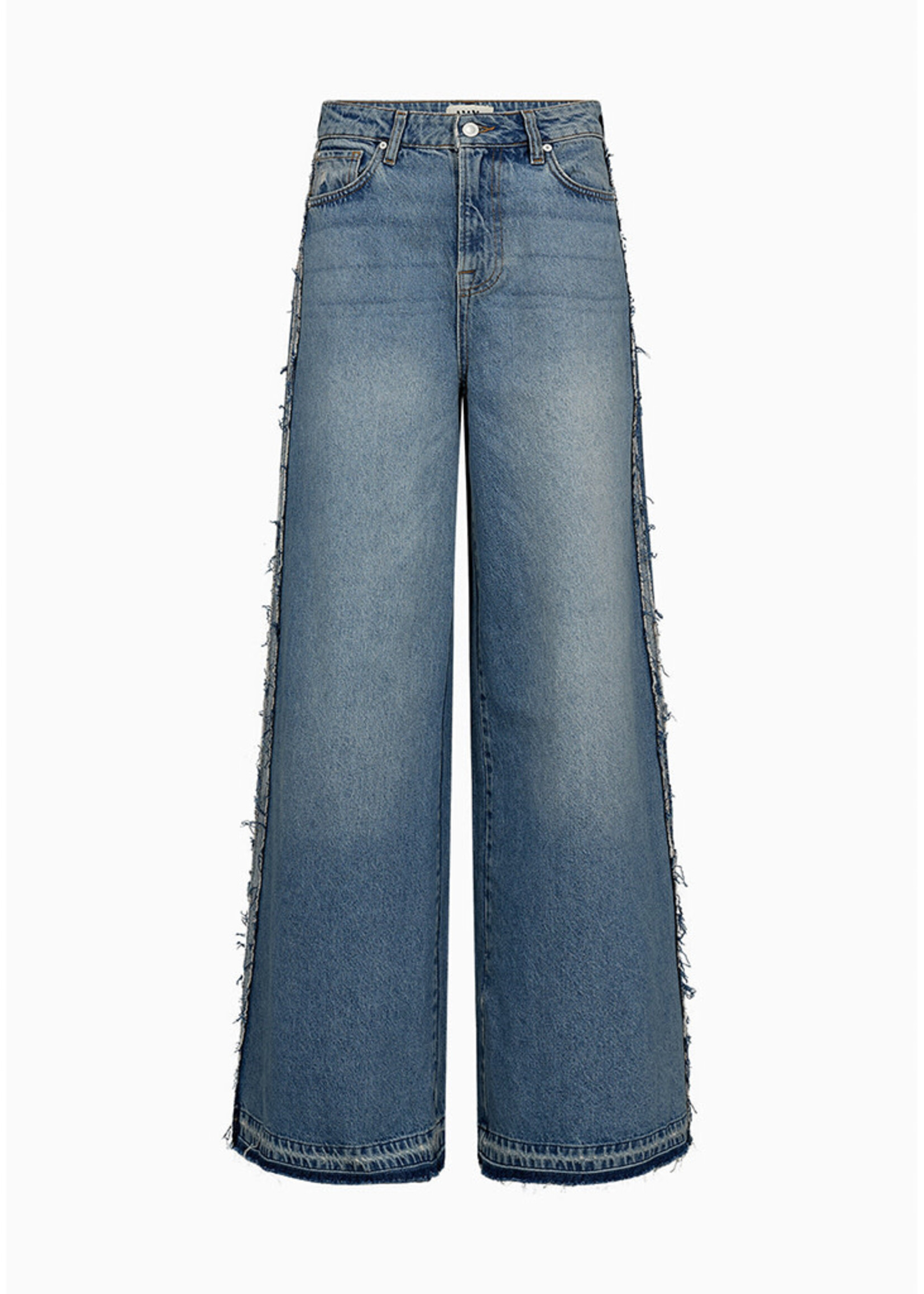 Ivy Funky Tyla - Wash Watford