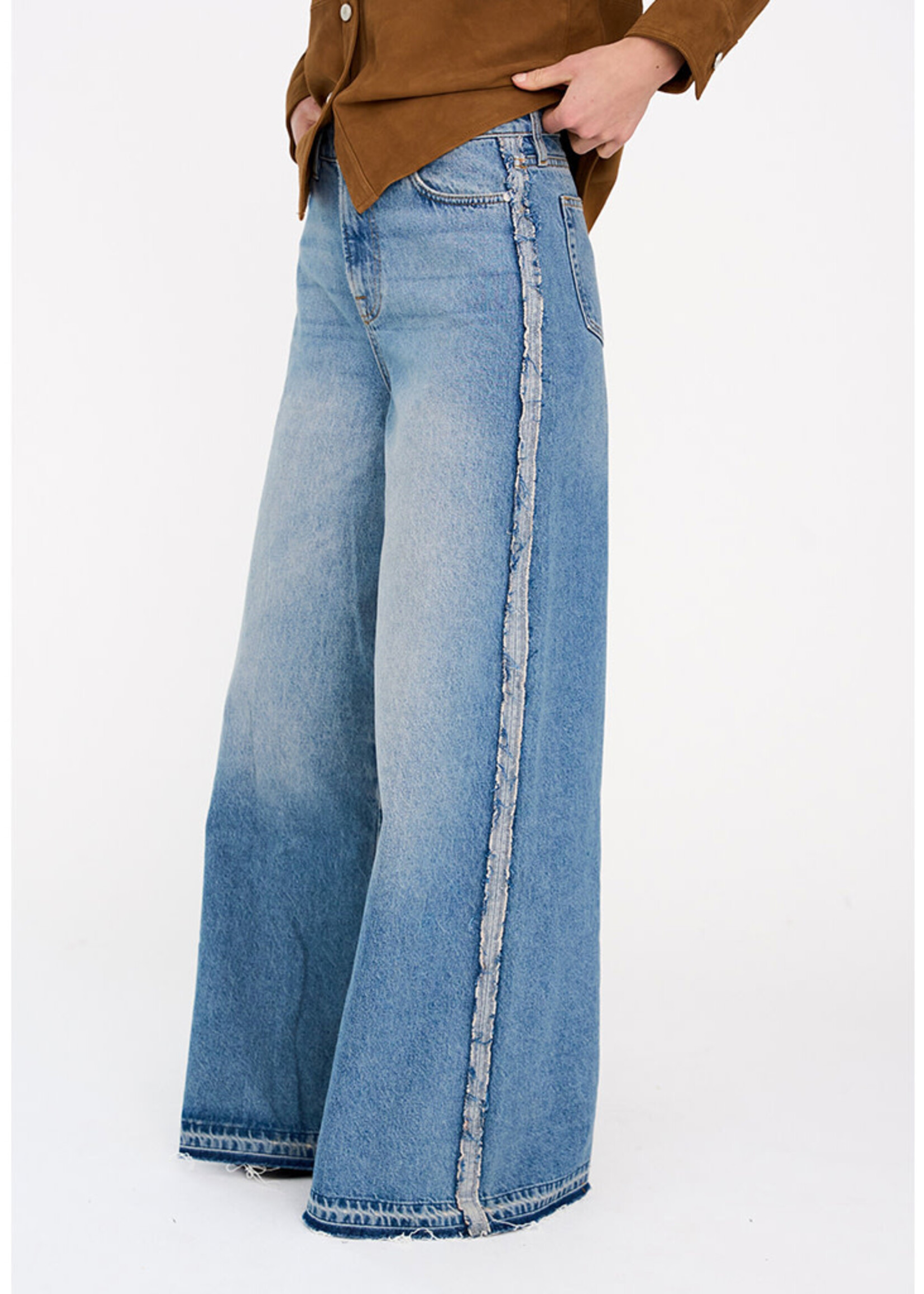 Ivy Funky Tyla - Wash Watford