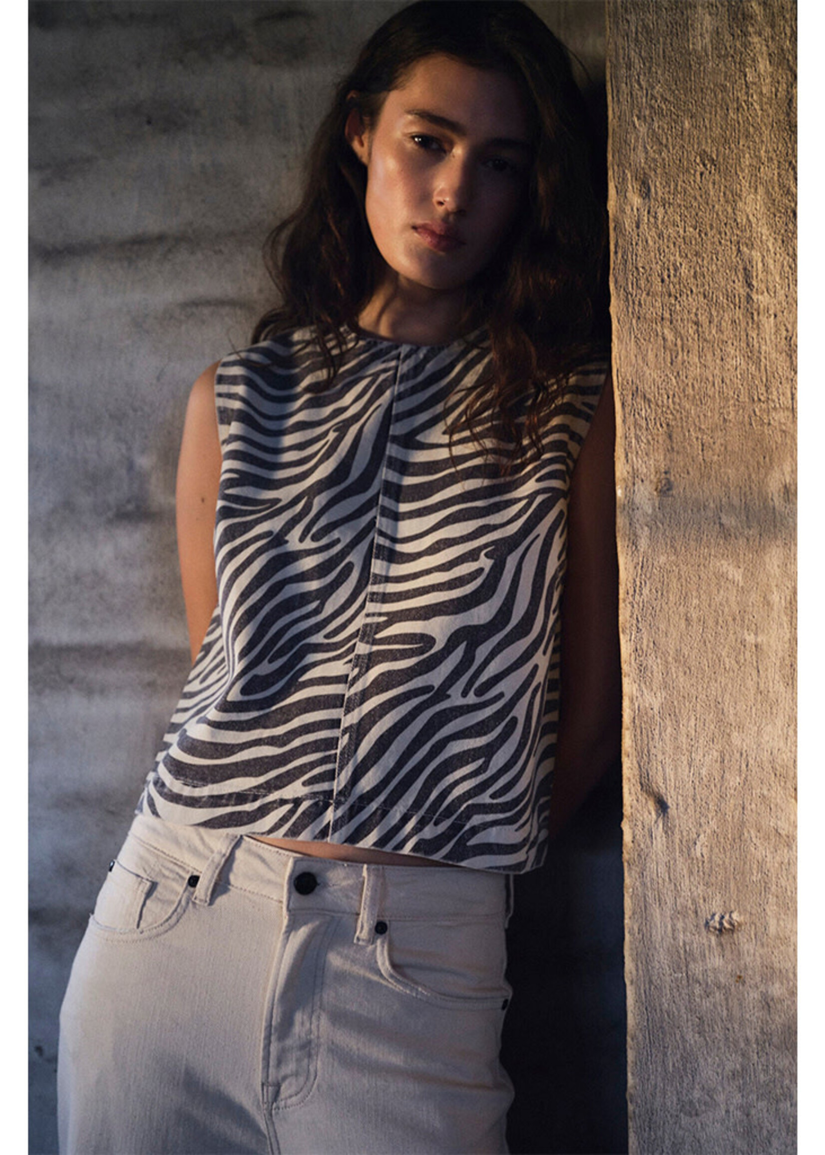 Ivy Heaven Cross Black Faded Zebra
