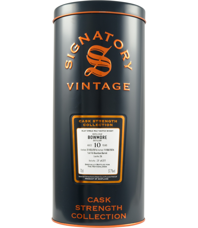 Bowmore Bowmore 2016 Signatory Vintage - Cask  26 - One Bottle Per Person