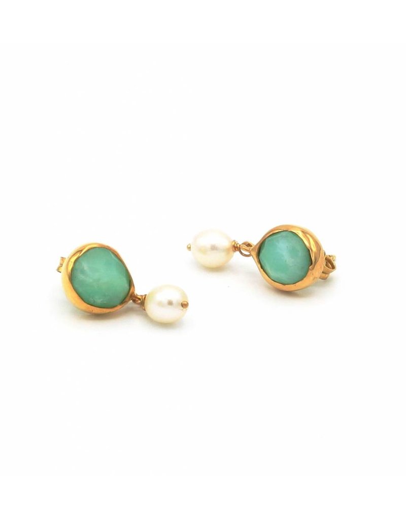 Tonia Makri Earrings with light green gemstone and white pearl