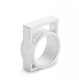 Ola Ring with large square silver