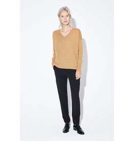 Zenggi LOOSE FIT V-NECK PULLOVER CAMEL