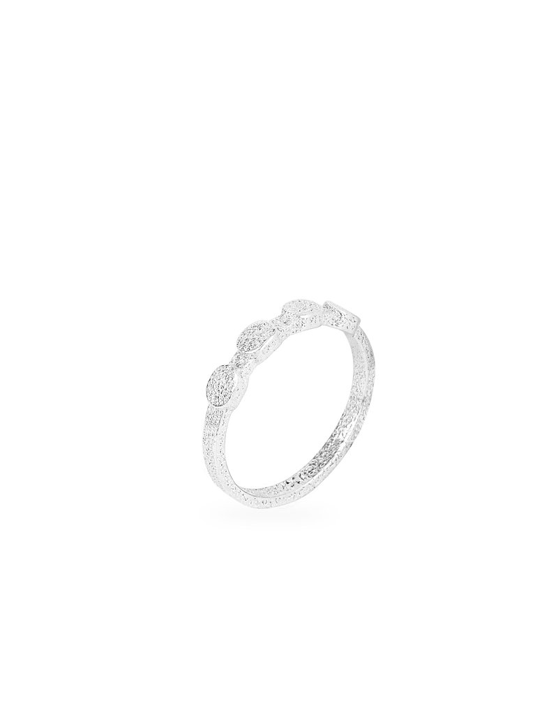 Ola Minimal Solid Ring Silver