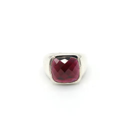 Ring silver with square stone red