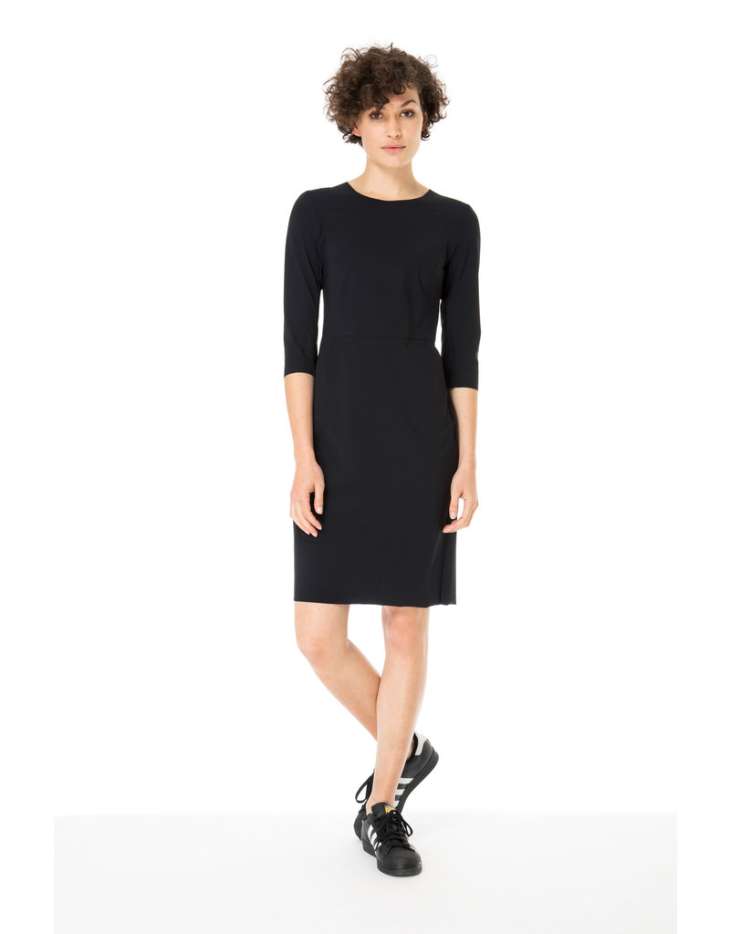 Zenggi Serious Dress Black