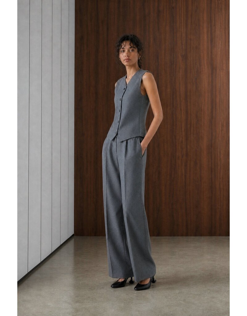 JL Company Odanback knitted viscose vest